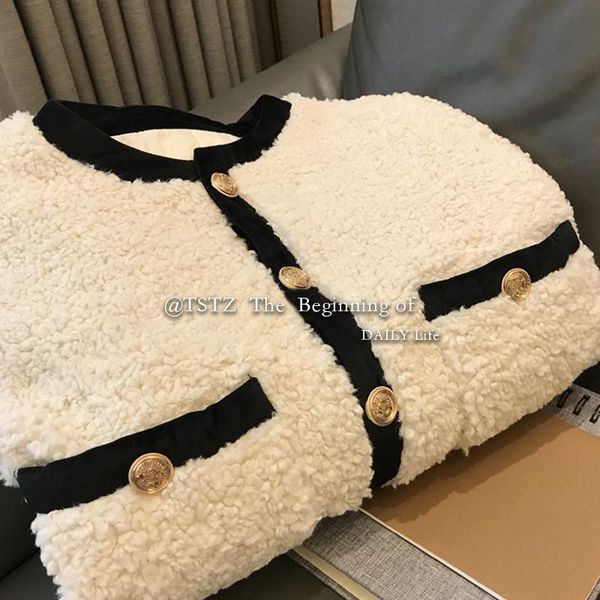 pants 2022 women winter warm fleece jacket patchwork loose kawaii overcoat retro casual korean fashion short faux fur coat female kpop, White
pants 2022 women winter warm fleece jacket patchwork loose kawaii overcoat retro casual korean fashion short faux fur coat female kpop, White