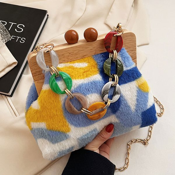 evening bags luxury brand women's small handbags designer soft faux fur shoulder crossbody 2023 winter fashion ladies chain clutch 2304
evening bags luxury brand women's small handbags designer soft faux fur shoulder crossbody 2023 winter fashion ladies chain clutch 2304