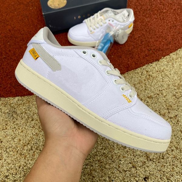 2023 basketball shoes union x jumpman 1 low ajko og white light grey sports sneakers with box
2023 basketball shoes union x jumpman 1 low ajko og white light grey sports sneakers with box