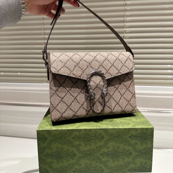 fashion handbag women's shoulder bag designer bag summer new print crossbody bag women's classic style chain bag senior leather sm
fashion handbag women's shoulder bag designer bag summer new print crossbody bag women's classic style chain bag senior leather sm