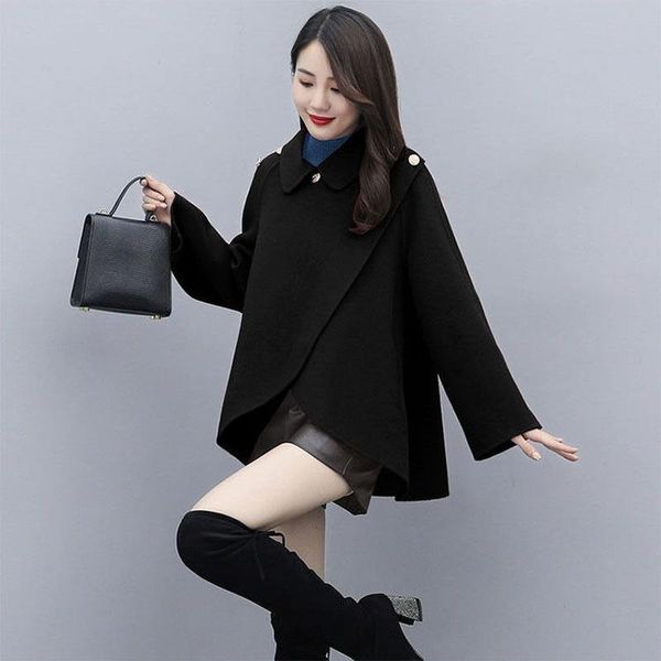 fur 2021 autumn/winter pure color fashion wool blends ponchos shoulder clasp women short cape coat cloak long sleeve shawl cardigan, Black
fur 2021 autumn/winter pure color fashion wool blends ponchos shoulder clasp women short cape coat cloak long sleeve shawl cardigan, Black
