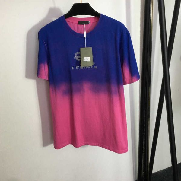 23ss tee womens t-shirt womens designer clothing round neck pure cotton drill alphabet gradient color dizzy dye loose short sleeve t-shirt, White
23ss tee womens t-shirt womens designer clothing round neck pure cotton drill alphabet gradient color dizzy dye loose short sleeve t-shirt, White