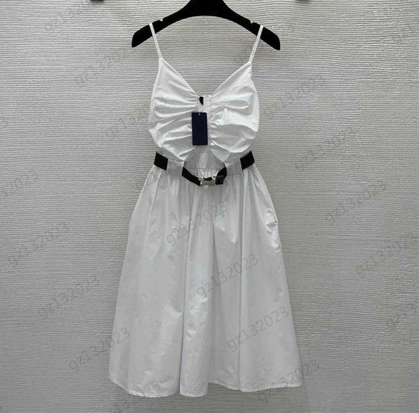 designer dresses triangle logo ornament chest press pleated design detachable belt slim dress back zipper open solid color cotton fabric fas, Black;gray
designer dresses triangle logo ornament chest press pleated design detachable belt slim dress back zipper open solid color cotton fabric fas, Black;gray