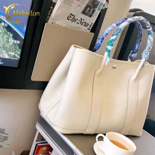 garden party designer totes genuine leather women's bag one shoulder crossbody tote bag cowhide handbag genuine leather women's ba
garden party designer totes genuine leather women's bag one shoulder crossbody tote bag cowhide handbag genuine leather women's ba