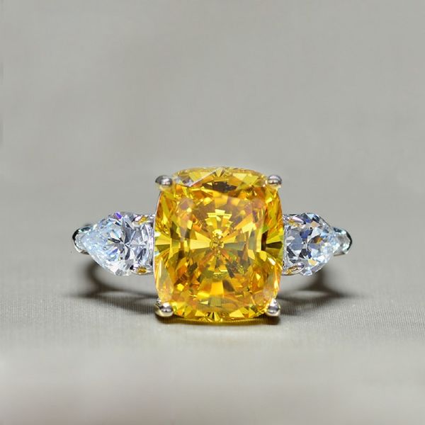 wedding rings hibride cincin kristal warna kuning kotak besar kualitas tinggi perhiasan pesta pertunangan pengantin wanita klasik dengan zir, Slivery;golden
wedding rings hibride cincin kristal warna kuning kotak besar kualitas tinggi perhiasan pesta pertunangan pengantin wanita klasik dengan zir, Slivery;golden