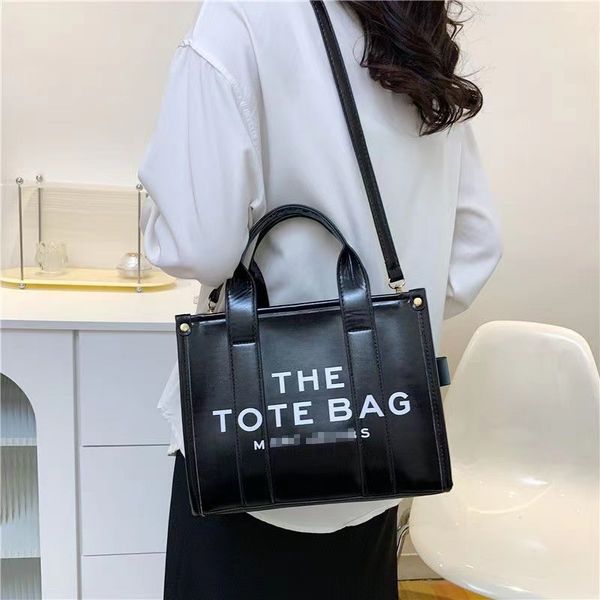 the tote bag wallets marc jocobs tote bages lvags handbag shoulder women 26cm purse bright patent leather luxury handbags red pink nylon can, Red;black
the tote bag wallets marc jocobs tote bages lvags handbag shoulder women 26cm purse bright patent leather luxury handbags red pink nylon can, Red;black