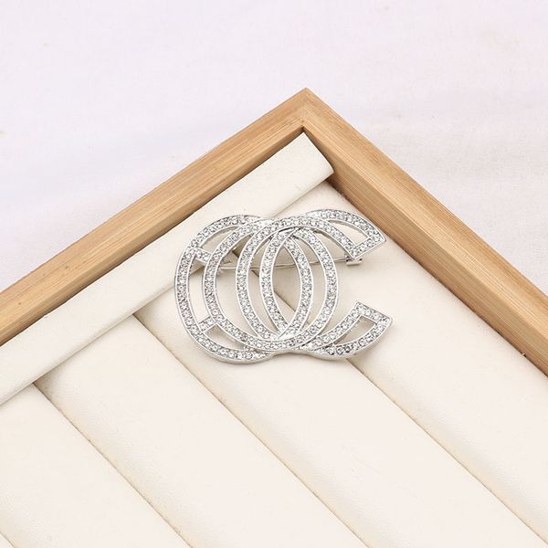luxury women designer brand letter brooches 18k gold plated inlay crystal rhinestone jewelry brooch charm pearl pin bride wedding cloth wint, Gray
luxury women designer brand letter brooches 18k gold plated inlay crystal rhinestone jewelry brooch charm pearl pin bride wedding cloth wint, Gray