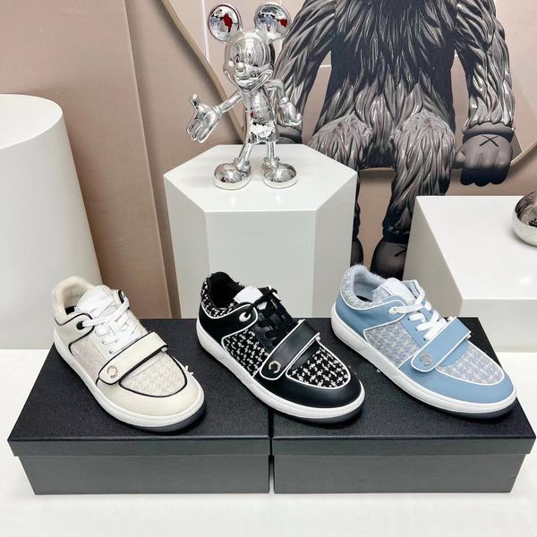 running shoes luxury women sports casual shoes designer channel shoe new letters sports shoes woman trainer calfskin color matching sneakers, Black
running shoes luxury women sports casual shoes designer channel shoe new letters sports shoes woman trainer calfskin color matching sneakers, Black