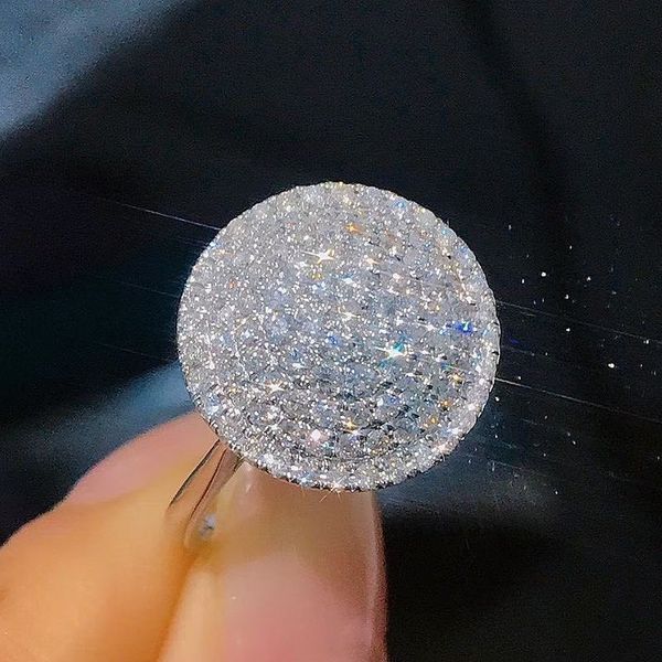 wedding rings huitan luminous cz cincin wanita bulat berbentuk mode serbaguna perhiasan penuh bling es aksesori pernikahan pertunangan 23042, Slivery;golden
wedding rings huitan luminous cz cincin wanita bulat berbentuk mode serbaguna perhiasan penuh bling es aksesori pernikahan pertunangan 23042, Slivery;golden