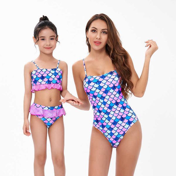 parent swimsuit female child mermaid scale printed bikini primary and secondary school children's mother daughter swimsuit
parent swimsuit female child mermaid scale printed bikini primary and secondary school children's mother daughter swimsuit