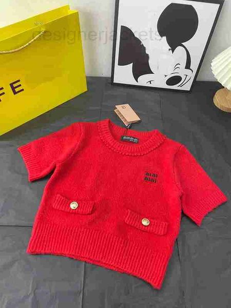 women's sweaters designer 2023 women monogram embroidery stickers double pocket gold buckle decoration blended short sleeve sweater otk, White;black
women's sweaters designer 2023 women monogram embroidery stickers double pocket gold buckle decoration blended short sleeve sweater otk, White;black