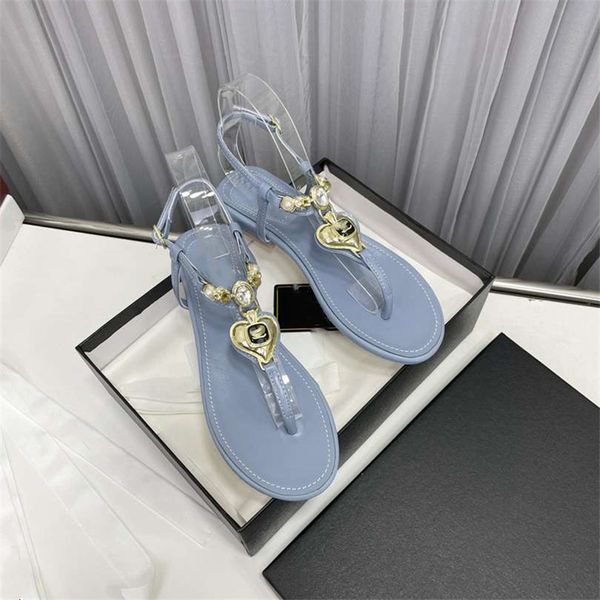 fashion sandals luxury design 2023 channel women high heel leather letter logo wedding party casual slippers 08-020, Black
fashion sandals luxury design 2023 channel women high heel leather letter logo wedding party casual slippers 08-020, Black