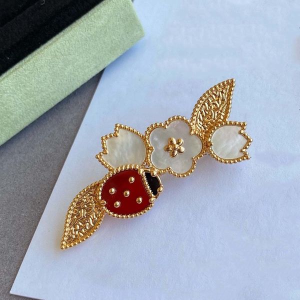 pins brooches kualitas merek mewah murni 925 perhiasan perak indah kepik beruntung musim semi desain daun ceri ibu dari mutiara batu permata, Gray
pins brooches kualitas merek mewah murni 925 perhiasan perak indah kepik beruntung musim semi desain daun ceri ibu dari mutiara batu permata, Gray