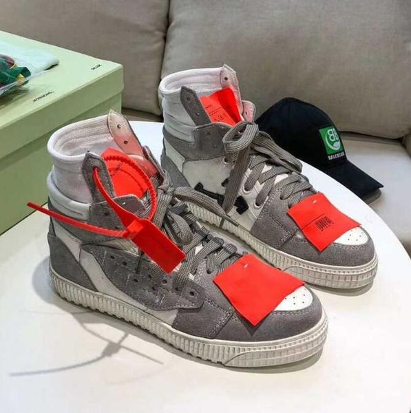 off high-quality sports shoes high-casual shoes white lace-up rubber insoles high-grade coach jeans blue outdoor red canvas sports shoes.
off high-quality sports shoes high-casual shoes white lace-up rubber insoles high-grade coach jeans blue outdoor red canvas sports shoes.