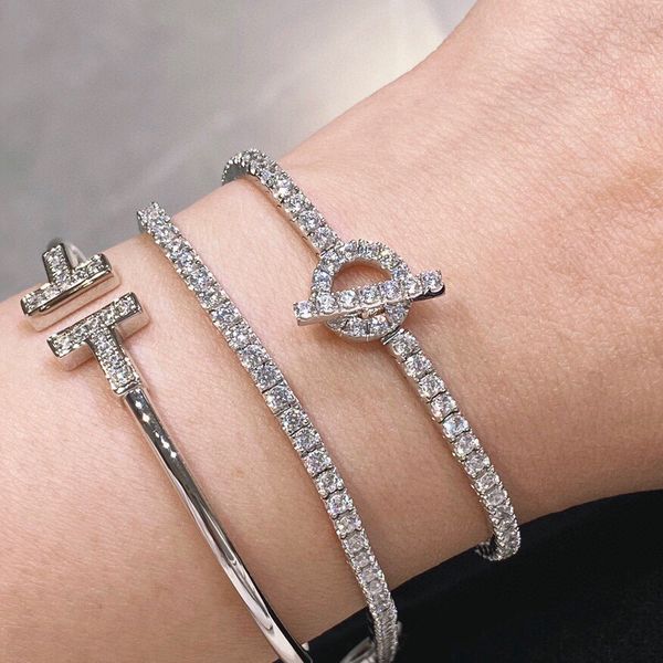 h bracelet for woman designer couple 925 silver diamond t0p highest counter advanced materials brand designer crystal anniversary gift with, Golden;silver
h bracelet for woman designer couple 925 silver diamond t0p highest counter advanced materials brand designer crystal anniversary gift with, Golden;silver