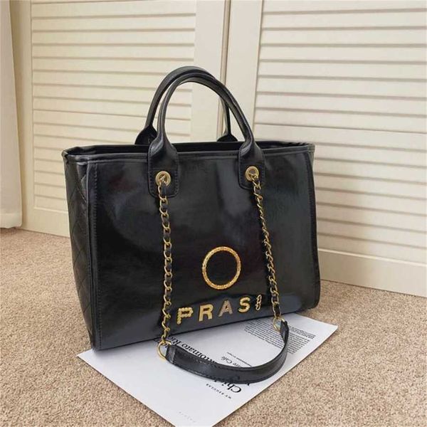luxury classic handbags beach bags brand metal badge tote bag small evening handbag female capacity large leather one shoulder backpack whol
luxury classic handbags beach bags brand metal badge tote bag small evening handbag female capacity large leather one shoulder backpack whol
