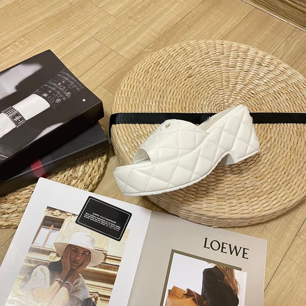 womens platform wedge heels 8.5cm slippers designer sandals quilted texture gold-tone metal slide 100% leather ladies summer beach shoe luxu, Black
womens platform wedge heels 8.5cm slippers designer sandals quilted texture gold-tone metal slide 100% leather ladies summer beach shoe luxu, Black