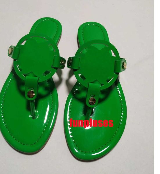 5a2023 designer sandals spring summer fashion sandal quality stylish slippers for womens flats mules slides black golden red ladies trend 56
5a2023 designer sandals spring summer fashion sandal quality stylish slippers for womens flats mules slides black golden red ladies trend 56