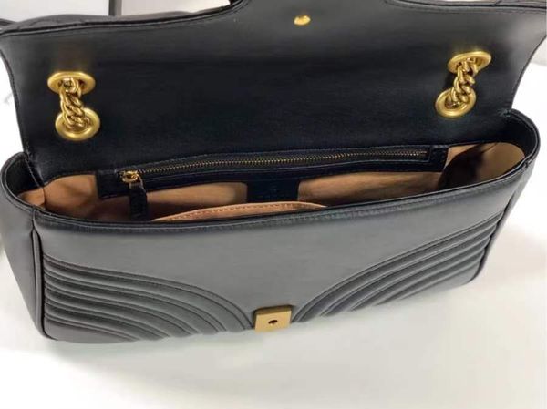 genuine leather handbag women bag original box messenger shoulder purse chain with card holder, Black;red
genuine leather handbag women bag original box messenger shoulder purse chain with card holder, Black;red