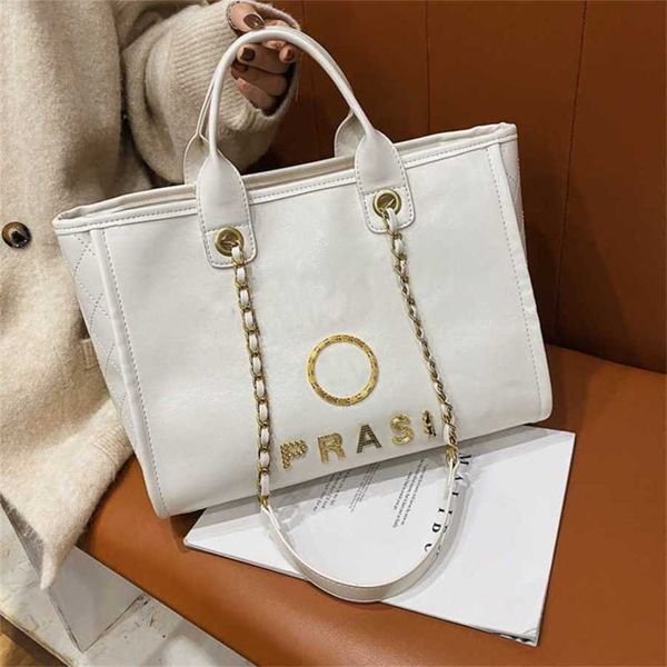 luxury brand handbags evening bags metal badge tote bag small fashion beach handbag female capacity large leather one shoulder backpack whol
luxury brand handbags evening bags metal badge tote bag small fashion beach handbag female capacity large leather one shoulder backpack whol