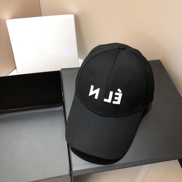ball caps luxury designer hat baseball cap outdoor casual sunshade hat comfortable breathable simple and fashionable style male and female c, Blue;gray
ball caps luxury designer hat baseball cap outdoor casual sunshade hat comfortable breathable simple and fashionable style male and female c, Blue;gray