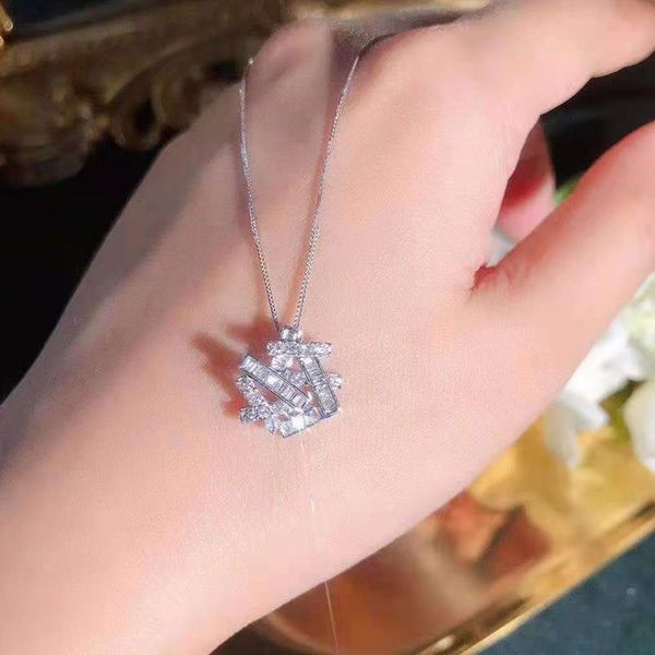 geometric fashion white cubic zirconia pendant necklace for women clavicle chain jewelry party gift, Silver
geometric fashion white cubic zirconia pendant necklace for women clavicle chain jewelry party gift, Silver