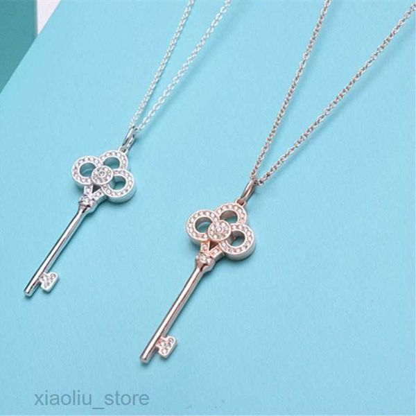 pendant necklaces luxury fashion designer necklace key 925 silver necklace women's holiday gift with original box
pendant necklaces luxury fashion designer necklace key 925 silver necklace women's holiday gift with original box