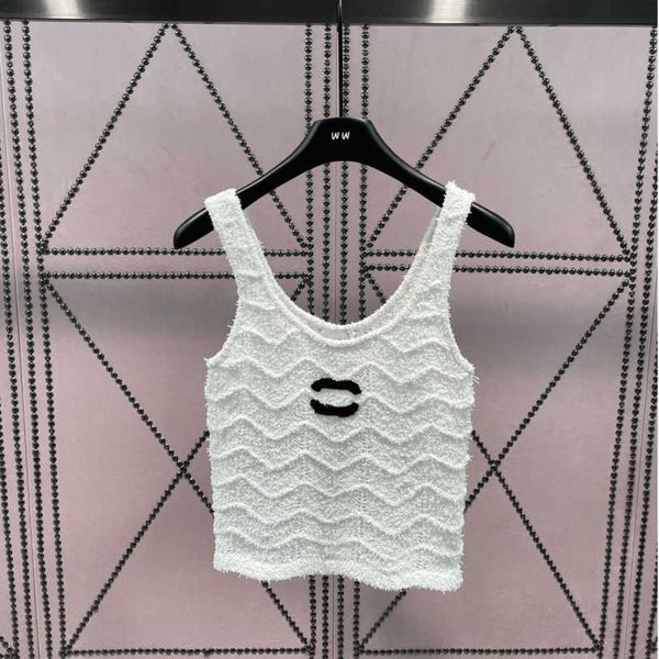 23ss womens designer clothing tank womens tanks camis vest camis solid color wavy logo knitted suspender vest womens clothes a1, White
23ss womens designer clothing tank womens tanks camis vest camis solid color wavy logo knitted suspender vest womens clothes a1, White