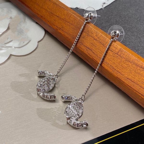 designer c earring luxury stud earing letter ccity fashion brand women jewelry metal crystal pearl gold earrings cjeweler woman gift orecchi, Golden;silver
designer c earring luxury stud earing letter ccity fashion brand women jewelry metal crystal pearl gold earrings cjeweler woman gift orecchi, Golden;silver