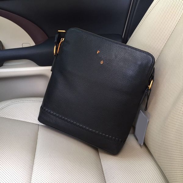 luxury designer handbag fashion single shoulder men and women couple trend wallet durable street fashion bus messenger bag
luxury designer handbag fashion single shoulder men and women couple trend wallet durable street fashion bus messenger bag