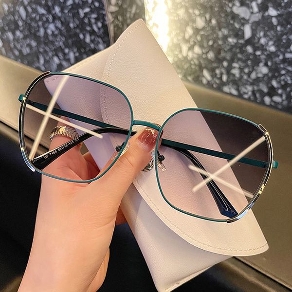fashionnew sun glasses female fashion korean version tide sunglasses female anti-uv round face big face show thin summer, White;black
fashionnew sun glasses female fashion korean version tide sunglasses female anti-uv round face big face show thin summer, White;black