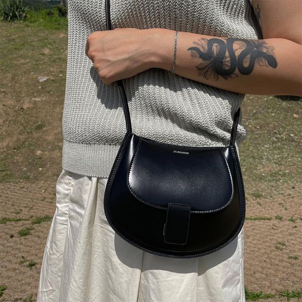 jil sander jil sanders saddles mini cannolo s cylinder waist handbag crossbody women shoulder chest cute men real leather clutch purse luxur
jil sander jil sanders saddles mini cannolo s cylinder waist handbag crossbody women shoulder chest cute men real leather clutch purse luxur