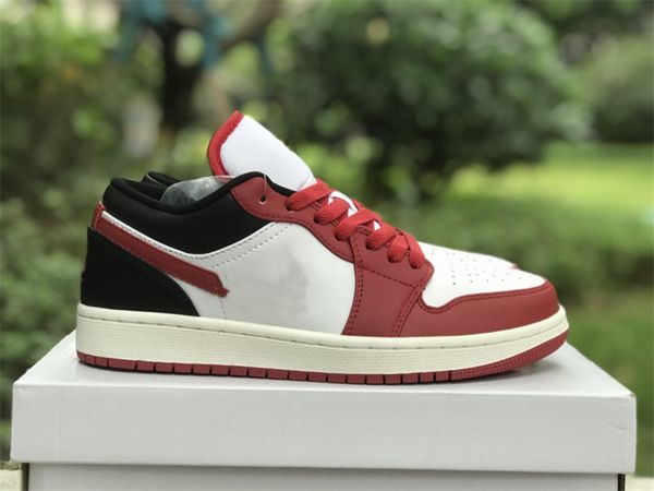 basketball shoes 1 low og reverse black toe designer sports sneakers with original box
basketball shoes 1 low og reverse black toe designer sports sneakers with original box