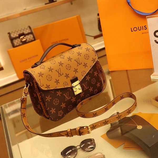 classic letter crossbody bag luxurys designers bags women shoulder messenger bags designer handbags purse women floral bag
classic letter crossbody bag luxurys designers bags women shoulder messenger bags designer handbags purse women floral bag
