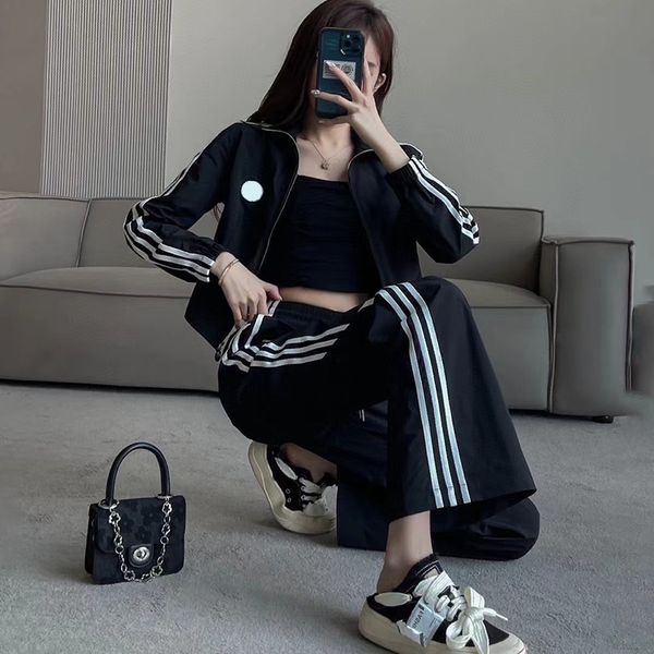 women casual tracksuits personality embroidery tracksuit girls designer shirt pants zipper jacket pants two piece tracksuit, Black
women casual tracksuits personality embroidery tracksuit girls designer shirt pants zipper jacket pants two piece tracksuit, Black