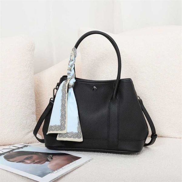 garden party designer totes women's bag cowhide bag leather fashion handbag large capacity versatile tote bag
garden party designer totes women's bag cowhide bag leather fashion handbag large capacity versatile tote bag