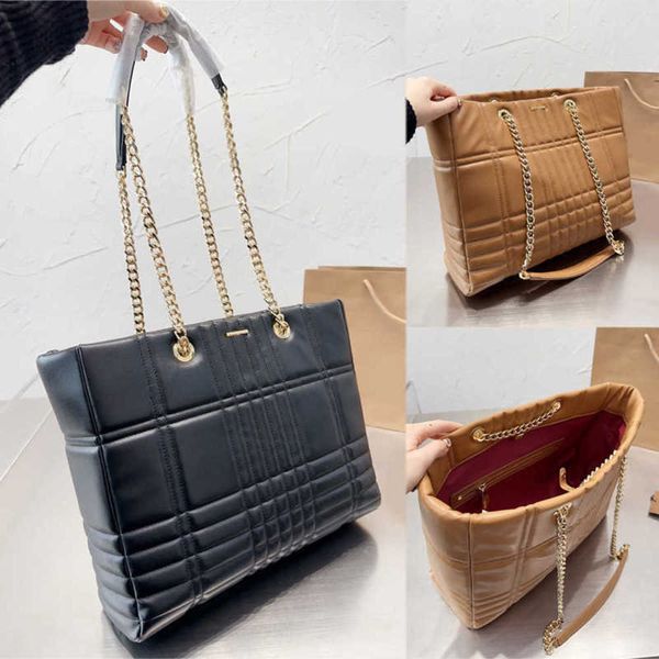 classic designers totes women chain tote bag handbags shopping handbags leather all-match classic womens street trend handbags 220831/230201
classic designers totes women chain tote bag handbags shopping handbags leather all-match classic womens street trend handbags 220831/230201