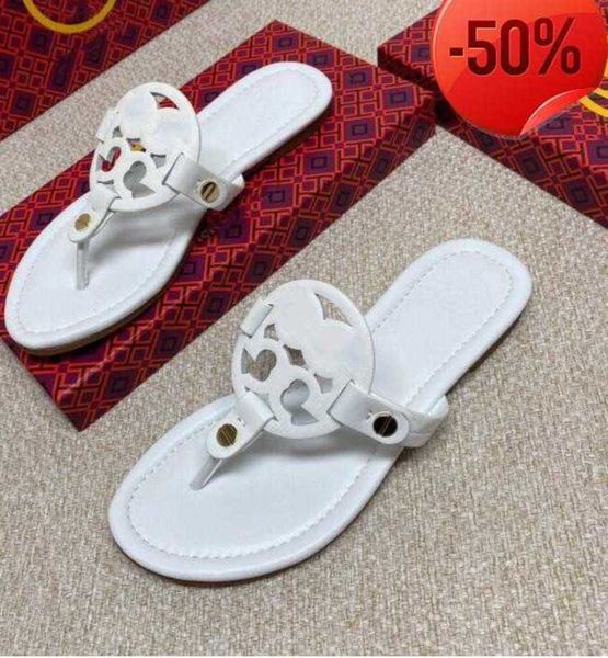 sandals luxury desinger women shoes slipper summer leather women's sandal casual slides outdoor female flip flops890, Black
sandals luxury desinger women shoes slipper summer leather women's sandal casual slides outdoor female flip flops890, Black