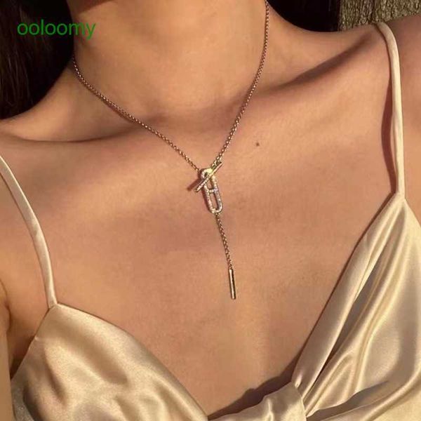hemres designer necklace elegant and niche design minimalist collarbone chain personalized pig nose with diamond necklace female sweater mes, Black
hemres designer necklace elegant and niche design minimalist collarbone chain personalized pig nose with diamond necklace female sweater mes, Black