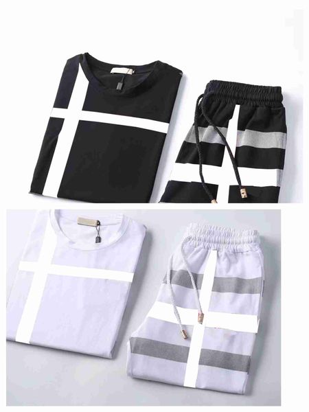 2023 new men's tracksuits sportswear set fashion set long sleeved sweater lapel jogging set black and white stripe printed men's s, Gray
2023 new men's tracksuits sportswear set fashion set long sleeved sweater lapel jogging set black and white stripe printed men's s, Gray