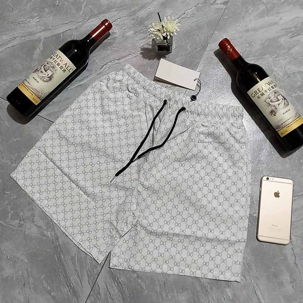 designer french brand mens shorts luxury mens short sports summer womens trend pure breathable short swimwear clothing, White;black
designer french brand mens shorts luxury mens short sports summer womens trend pure breathable short swimwear clothing, White;black