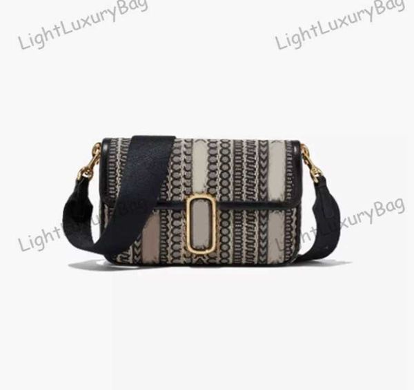 designer shoulder messenger bag fashion leather wallet light luxury exquisite crossbody tote for women classic famous brand shopping purses
designer shoulder messenger bag fashion leather wallet light luxury exquisite crossbody tote for women classic famous brand shopping purses