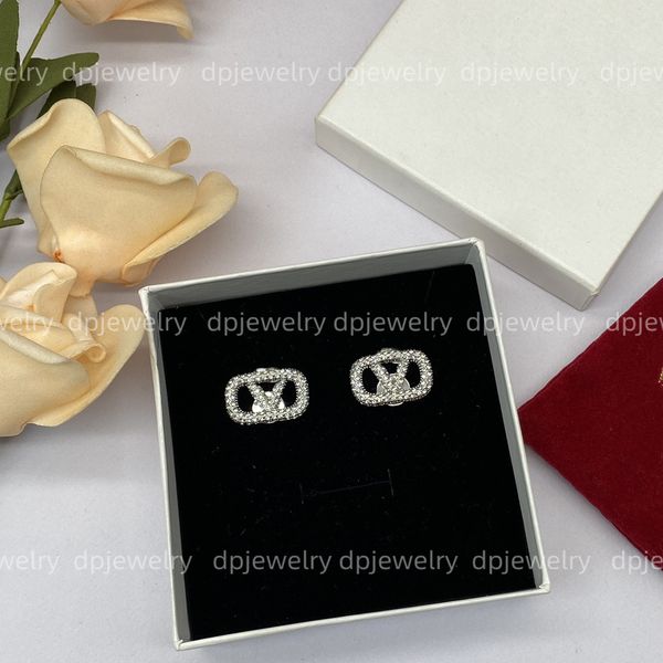 2023 earrings designer for women stud luxury gold heart shape pearl crystal gold double v letter 925s silver jewelry classic vv2, Golden;silver
2023 earrings designer for women stud luxury gold heart shape pearl crystal gold double v letter 925s silver jewelry classic vv2, Golden;silver