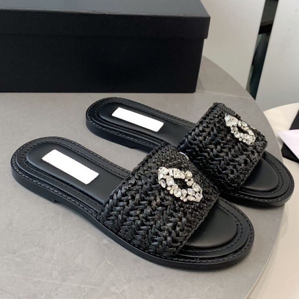 classic womens flat heels slipper woven strass sandals retro black slides designer ladies slip on mules girls outdoor casual shoe with dust
classic womens flat heels slipper woven strass sandals retro black slides designer ladies slip on mules girls outdoor casual shoe with dust