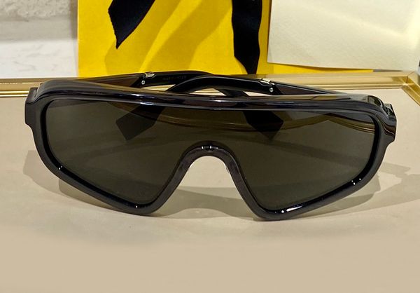 shiny black shield wrap sunglasses men women summer fashion sunglasses sunnies gafas de sol sonnenbrille sun shades uv400 eyewear with box, White;black
shiny black shield wrap sunglasses men women summer fashion sunglasses sunnies gafas de sol sonnenbrille sun shades uv400 eyewear with box, White;black