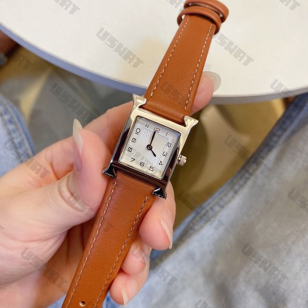 women s watches orinigal jam tangan wanita quartz mewah kasual sabuk kulit simpel dial arloji dress reloj mujer 230427, Slivery;golden
women s watches orinigal jam tangan wanita quartz mewah kasual sabuk kulit simpel dial arloji dress reloj mujer 230427, Slivery;golden