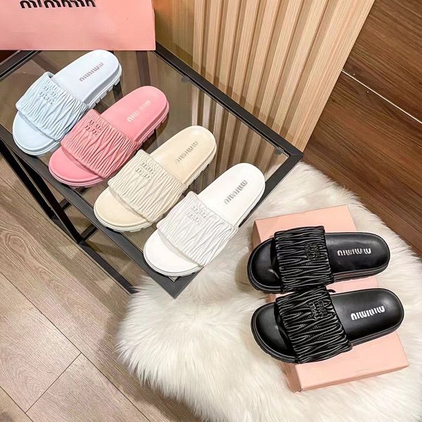 miu 2023 women slippers flat sandals matelasse slide shoes mm fashion designer banquet summer leather sandals multicolor flat heel mule size, Black
miu 2023 women slippers flat sandals matelasse slide shoes mm fashion designer banquet summer leather sandals multicolor flat heel mule size, Black