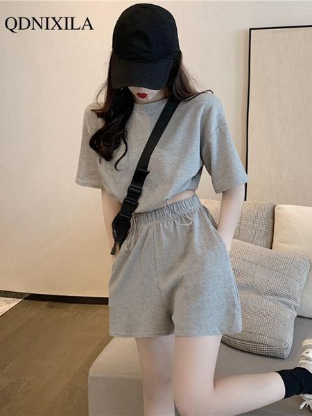 dress 2022 summer fashion casual women's shorts sets sport shortsleeved tshirt and wideleg shorts 2 piece set tracksuits outfits, White
dress 2022 summer fashion casual women's shorts sets sport shortsleeved tshirt and wideleg shorts 2 piece set tracksuits outfits, White