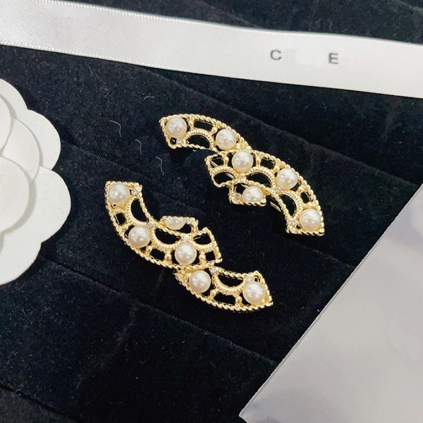 vintage pearl designer brooches fashion stamp brooch gold pins women gift accessories hollow out design brand love brooch springtime, Gray
vintage pearl designer brooches fashion stamp brooch gold pins women gift accessories hollow out design brand love brooch springtime, Gray
