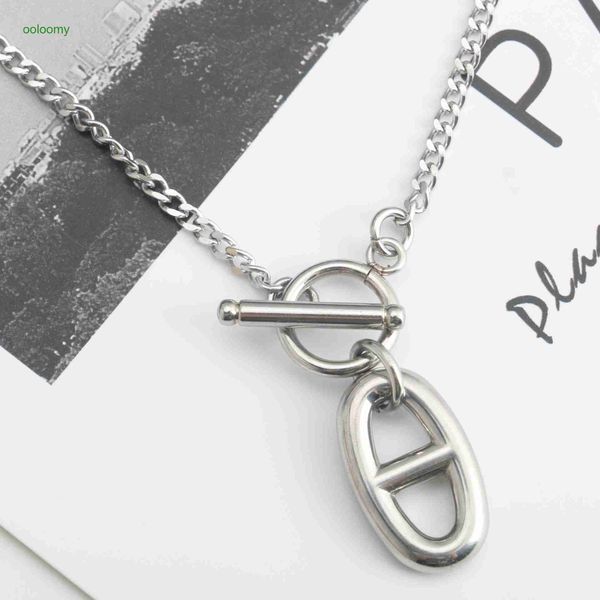 hemrres designer necklace small niche design coffee beans titanium steel chain one line buckle pig nose necklace female ins personalized col, Black
hemrres designer necklace small niche design coffee beans titanium steel chain one line buckle pig nose necklace female ins personalized col, Black